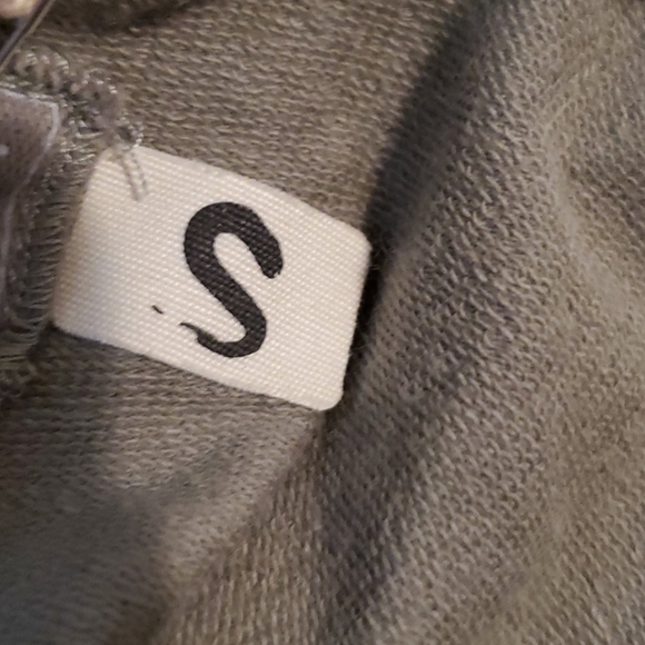 DA-NANG SWEATER VEST - Picture 4 of 4